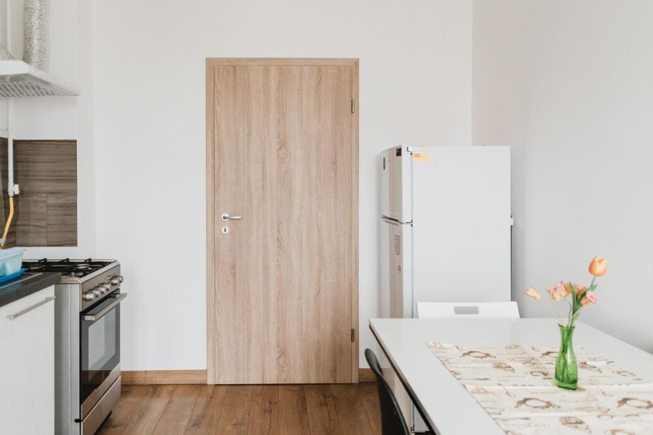 City View Apartment With Free Parking Cluj-Napoca Exterior photo